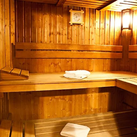 Athena Hotel 3*