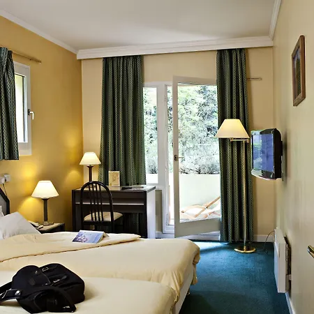 Hotel Athena 3*