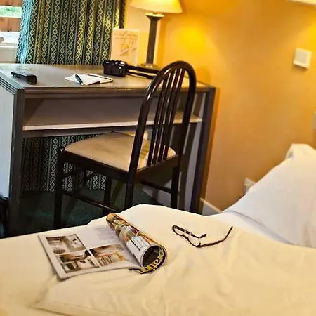 Hotel Athena